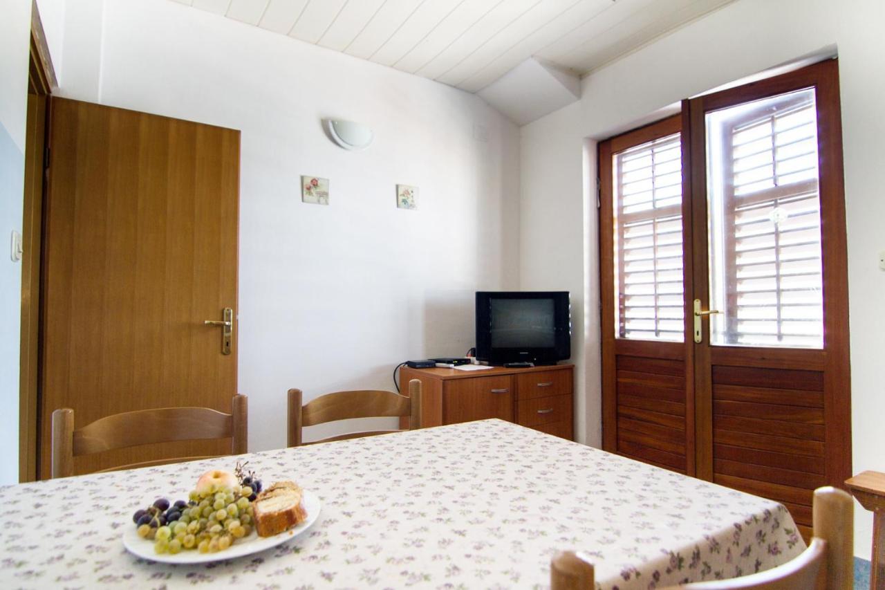 Apartment Stomorska 8650A Buitenkant foto
